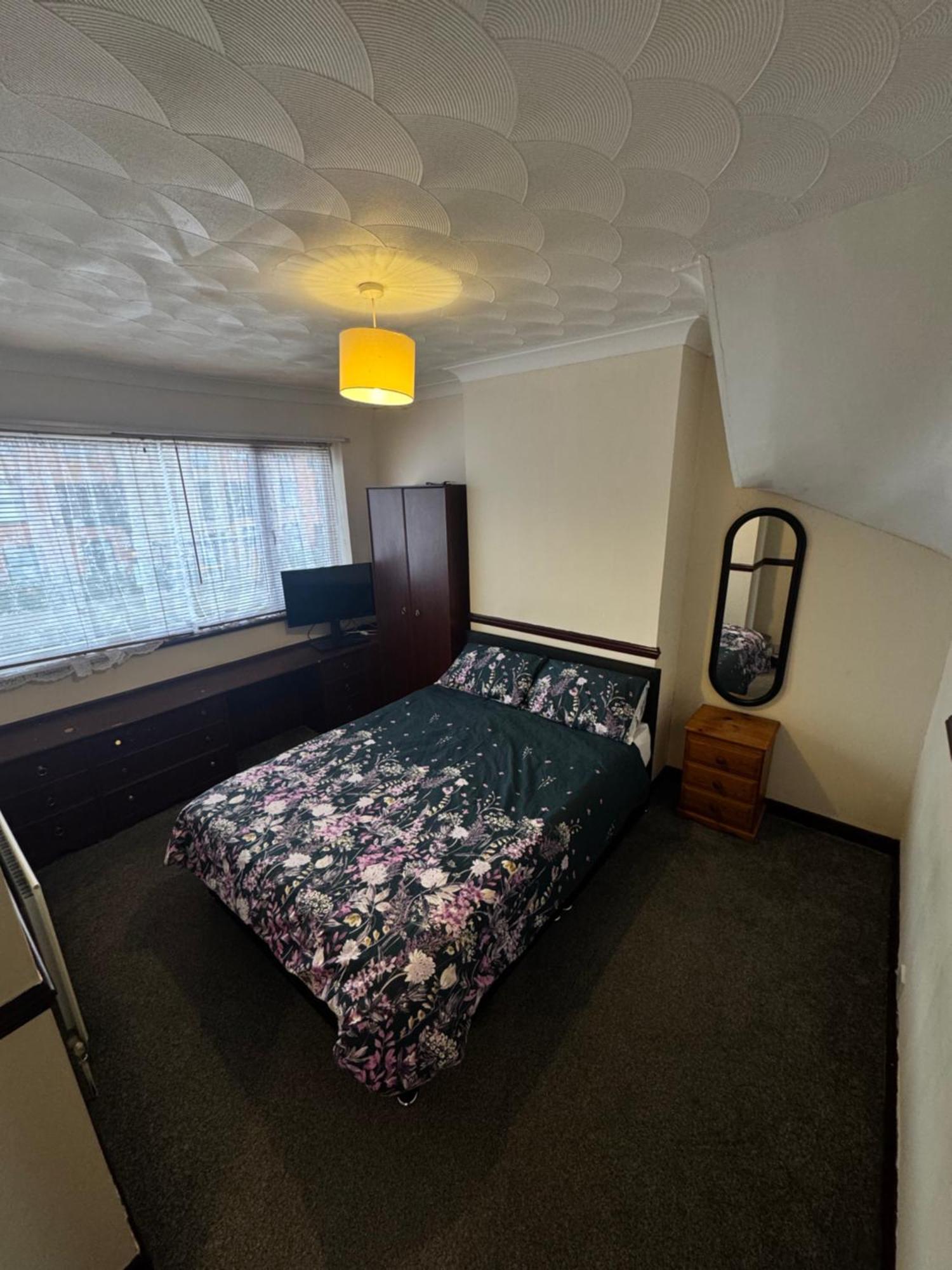 Jxb Homes - Lovely And Spacious Rooms Cliftonville Экстерьер фото